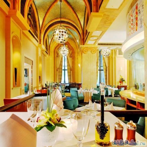 Самый дорогой отель мира - Emirates Palace в Абу - даби. 05