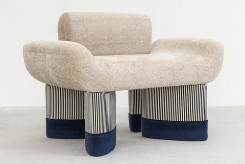 В сентябре, как обычно, мир предметного и интерьерного дизайна захлестнула волна новинок. 09