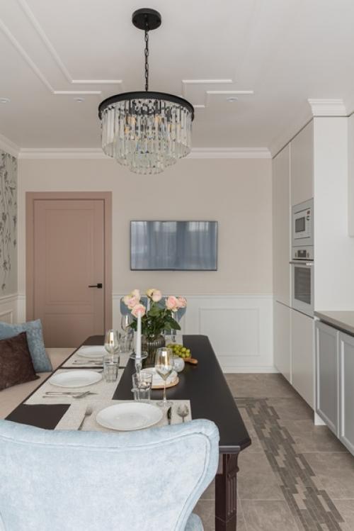 В квартире площадью 80 кв. 09