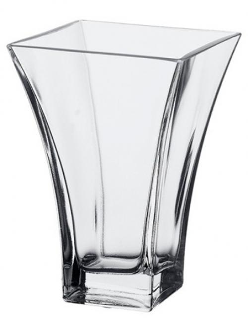 Ваза - это стильный аксессуар, который придает жилью ощущение уюта и гармонии. 07