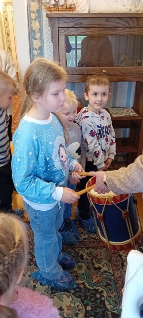 Наш край славится русским композитором Н. а. римским - Корсаковым, который прославил нашу малую родину. 01