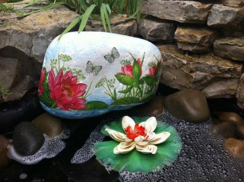 Декупаж камней для сада или балкона. 03