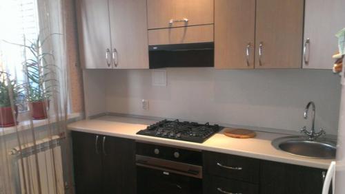 Наступила осень и все возвращаются с дач и обратно в квартиры. 02