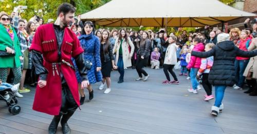 Фестиваль грузинской культуры  в МосквеТбилисоба! 02