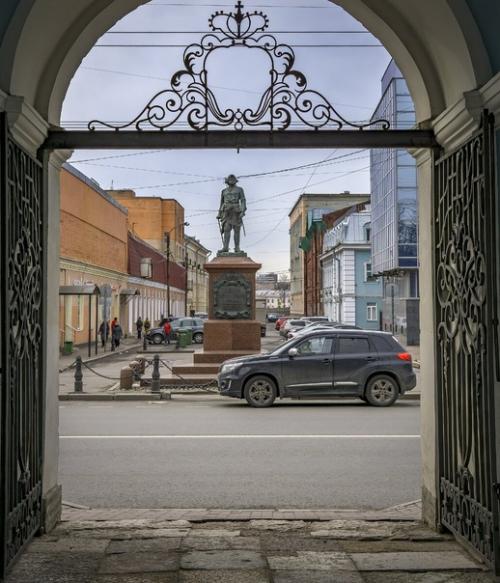 22 октября прихожане храма святых космы и Дамиана рано утром отправились в город санкт - перербург в паломническую поездку. 02 22 октября прихожане храма святых космы и Дамиана рано утром отправились в город санкт - перербург в паломническую поездку. 02