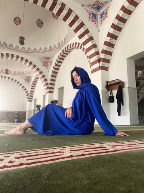 Ну вот наконец - то я и добралась до написания третьего поста о нашей поездке. 01