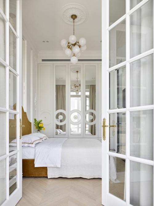 Потрясающая двухкомнатная квартира в духе парижских интерьеров. 04