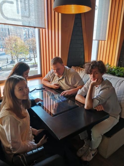 24 октября 2022 года студенты групп 32918/2 и 32918/3 с преподавателем Матвеевой Ю. а. посетили гостиницу Гранд Отель Эмеральд. 07 24 октября 2022 года студенты групп 32918/2 и 32918/3 с преподавателем Матвеевой Ю. а. посетили гостиницу Гранд Отель Эмеральд. 07