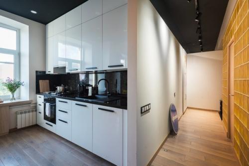 Яркая студия с видом на канал Грибоедова (Петербург) ч. 3. 02