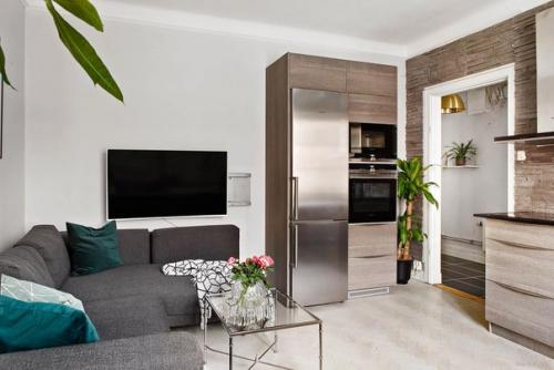 Маленькая квартира - это всегда поле для экспериментов. 03