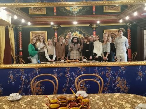 24 октября 2022 года студенты групп 32918/2 и 32918/3 с преподавателем Матвеевой Ю. а. посетили гостиницу Гранд Отель Эмеральд. 06 24 октября 2022 года студенты групп 32918/2 и 32918/3 с преподавателем Матвеевой Ю. а. посетили гостиницу Гранд Отель Эмеральд. 06