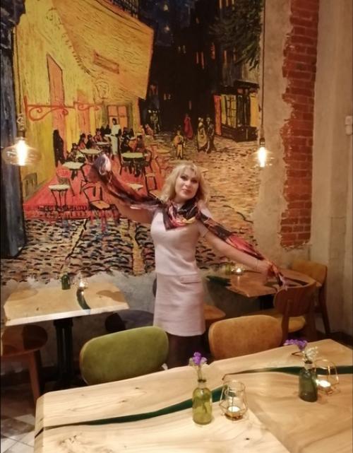 Встречи по поводу и без ресторан ван Гог, прогулка по городу и ДР Танюшки. 08