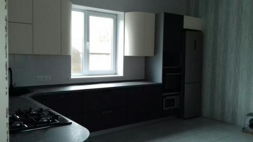 Большая кухня.  Мечта сбылась вот мы только думаем делать ли барную стойку или просто стол? 04