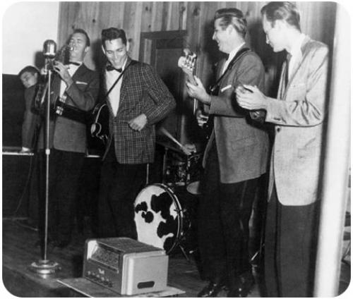 Рок-н-ролл Летающих Тарелок. 02