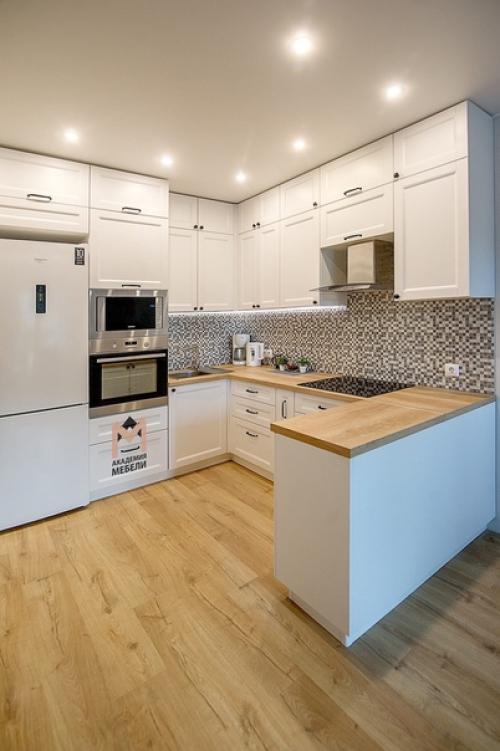 Размеры этой угловой кухни с полуостровом: 3000*2450*1300. 02