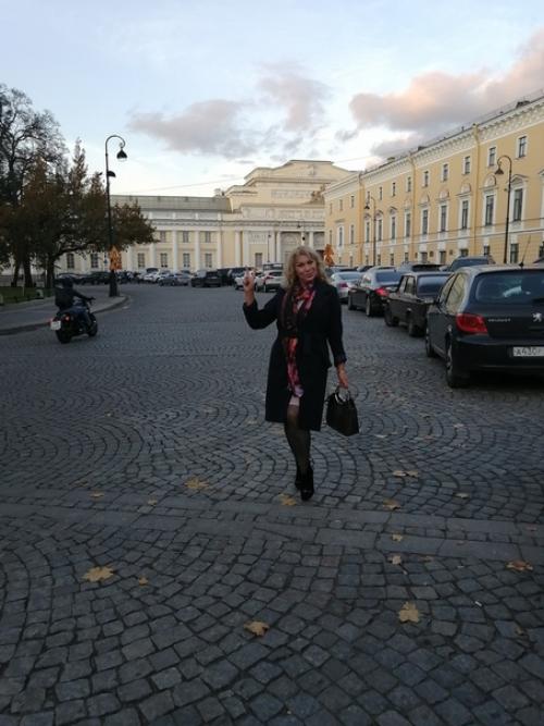 Встречи по поводу и без ресторан ван Гог, прогулка по городу и ДР Танюшки. 01