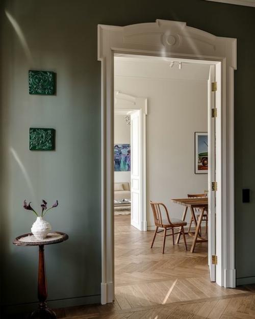 Интерьер просторной квартиры на никитском бульваре, который расположен в самом сердце исторического центра Москвы. 02