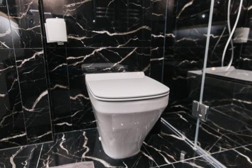 Когда уборная тоже комната. 03