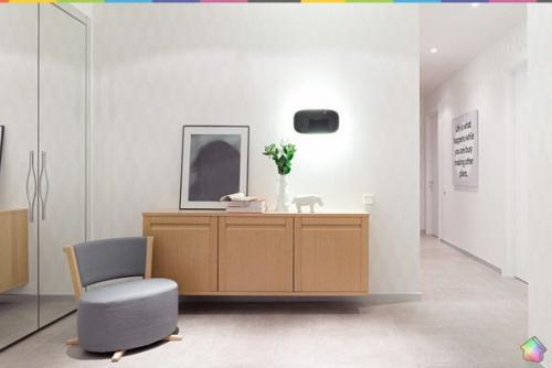 Просторная квартира для любительницы путешествий и фильмов Стэнли кубрика ч. 1. 07