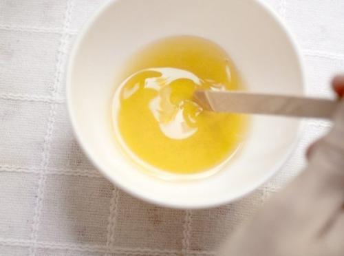 Твердые духи?   Нам понадобится: 02