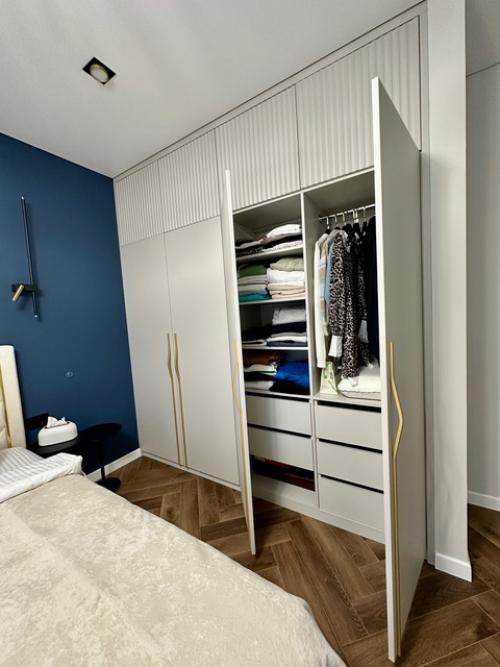 - Здорово, великолепно, напеваю я слова из песни Ильи лагутенко! 02