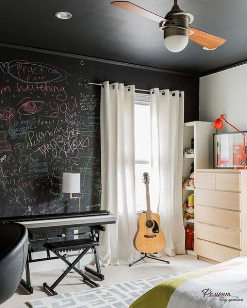 Черный потолок в интерьере. 02