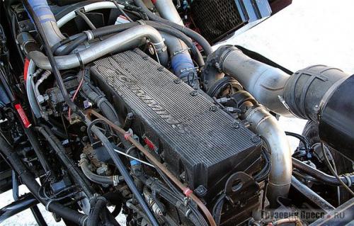 Как родной!   Седельный тягач International 9800i SBA 6 х 4 Pro Sleeper (Type L3377, Model GW3). 06