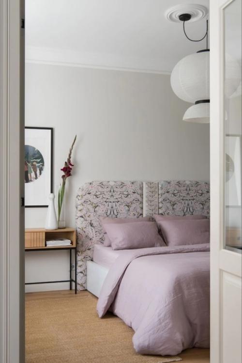 Яркое изголовье - подходящее решение для тех, кто хочет добавить в интерьер цвета, но не готов полностью перекрашивать спальню. 02