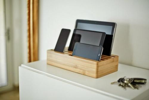 Синхронная Зарядка: стильная док - станция зарядит одновременно все гаджеты в доме.