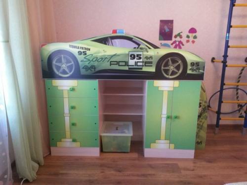 Кровать - чердак Феррари с вместительными выдвижными ящиками и полками. 02