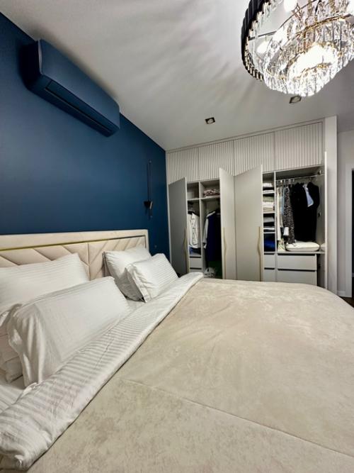 - Здорово, великолепно, напеваю я слова из песни Ильи лагутенко! 04