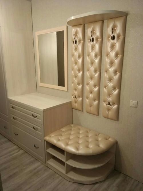 Прихожая - это первое, что мы видим, войдя в квартиру. 02