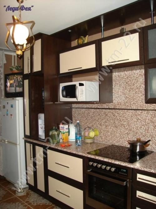 Кухонные интерьеры.  Кухня самым любимым местом всех домочадцев является. 01