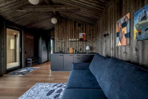 Интерьер компактного загородного дома 35, 3 кв. 02