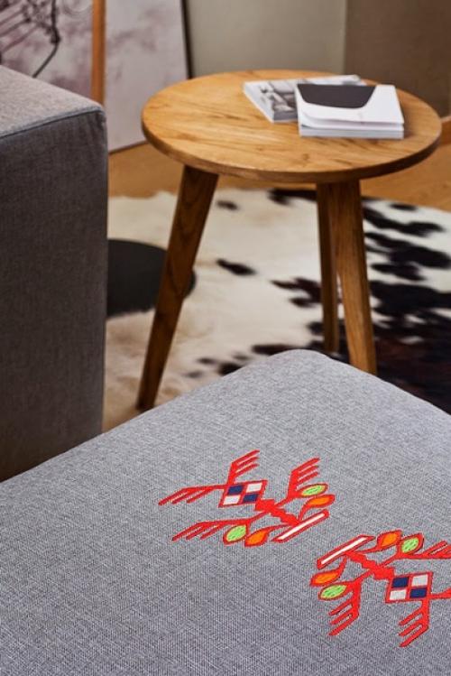 Уникальная мебель из дерева в интерьере квартиры в банско, Болгария //01. 04