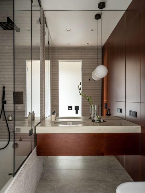 Искусство, дерево и выверенные цвета в двушке 74 м для молодой девушки. 08