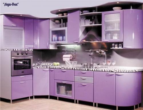 Кухонные интерьеры.  Кухня самым любимым местом всех домочадцев является. 02