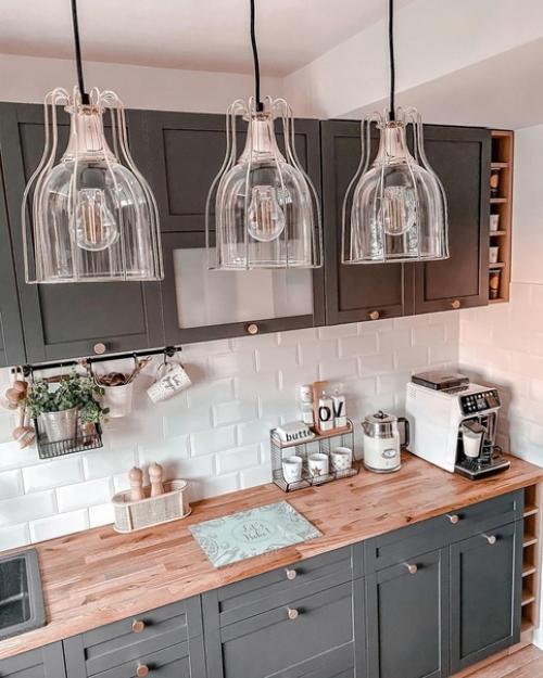 Свежий и лаконичный интерьер, ничего лишнего, но с изюминкой. 04