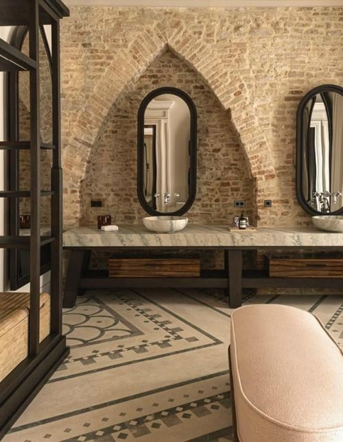 Чтобы вернуть заброшенному палаццо Xiii века его величие, дизайнерам Анне ковре и Фредерику тубау де Кристо потребовалось семь лет реставрации. 03