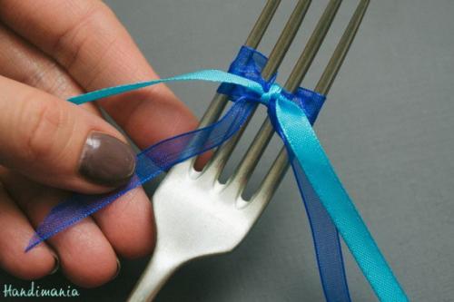 Как завязать маленький бантик? 07