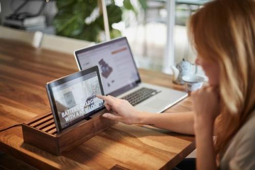 Синхронная Зарядка: стильная док - станция зарядит одновременно все гаджеты в доме. 03