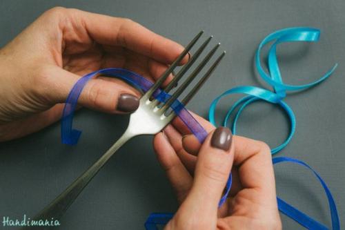 Как завязать маленький бантик? 01