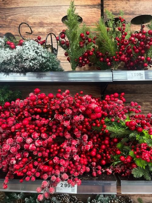 Праздничный понедельник всегда приятнее обычного. 07