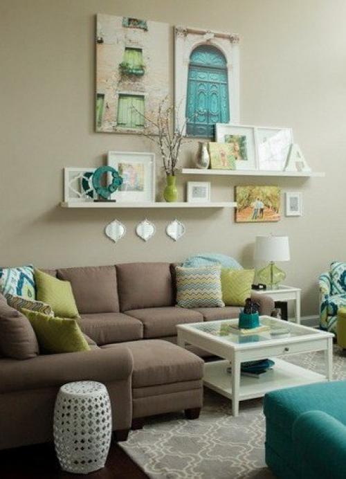 Мы декорируем стену за диваном. 05