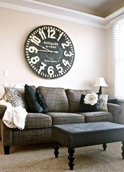 Мы декорируем стену за диваном. 02