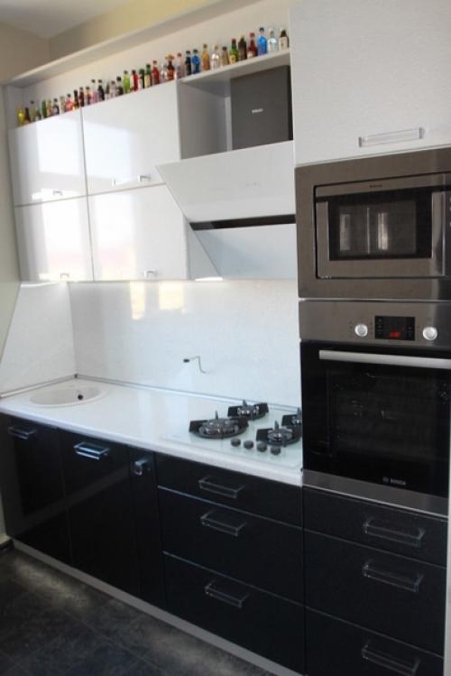 Чем старее дом, тем тяжелее проходит там капитальный ремонт. 04