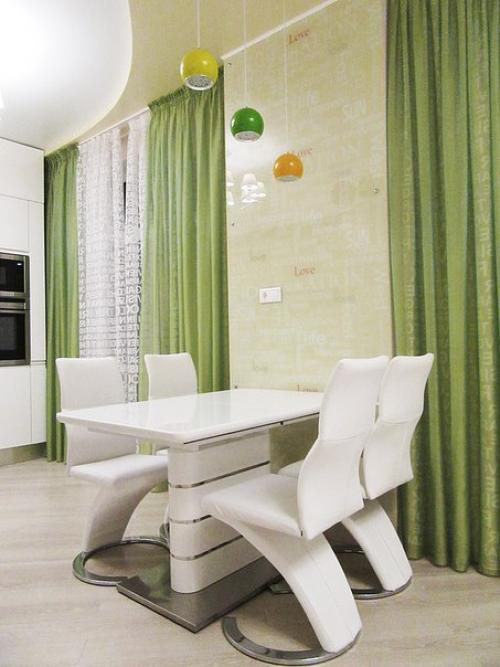 Почему стоит?  Сходить на? 03