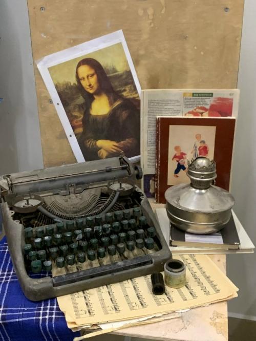 Художники часто блошиные рынки посещают. 01 Художники часто блошиные рынки посещают. 01