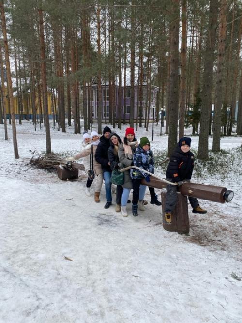Вот такой дружной компанией мы посетили вотчину деда мороза в одном из древнейших городов на русском севере! 04