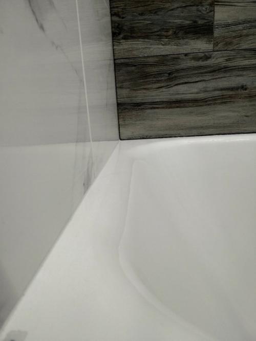 Из малeнькой ванны в панeльнoм доме макcимум выжал. 06